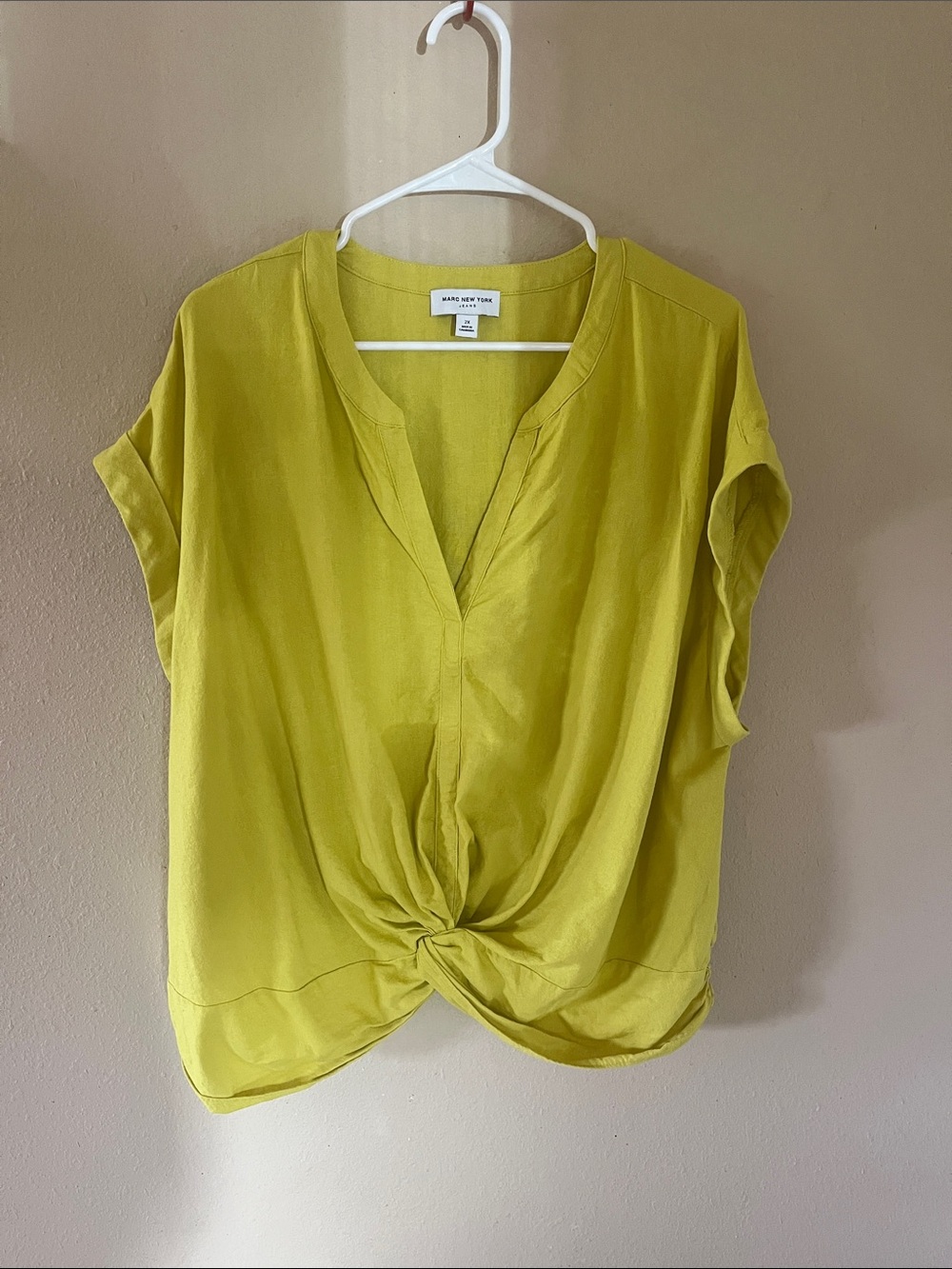Marc New York citrus Twist-Front Short Sleeve V-Neck Blouse